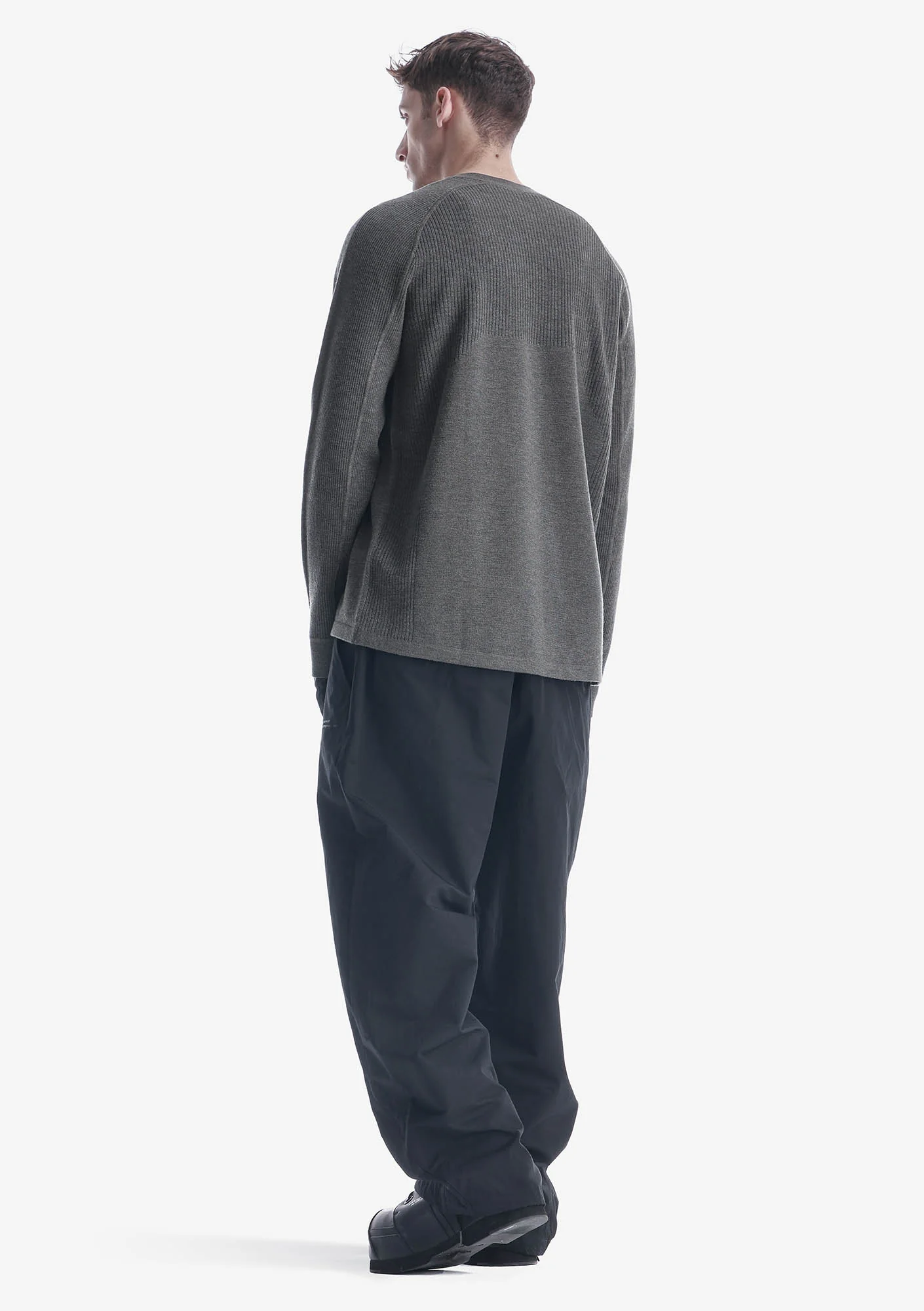 HASSIUM Crewneck Sweater Sm39 - Image 18