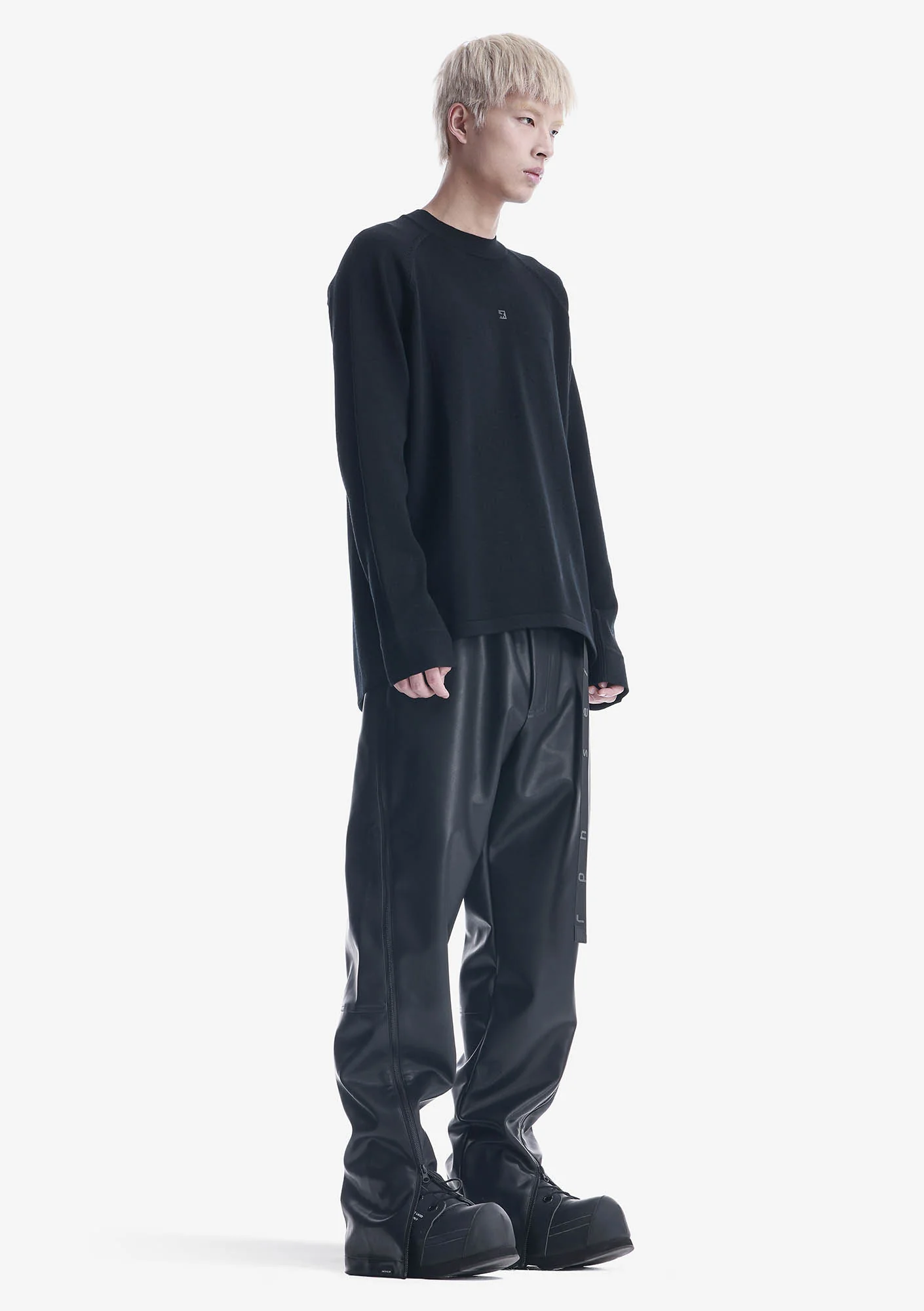 HASSIUM Crewneck Sweater Sm39 - Image 3