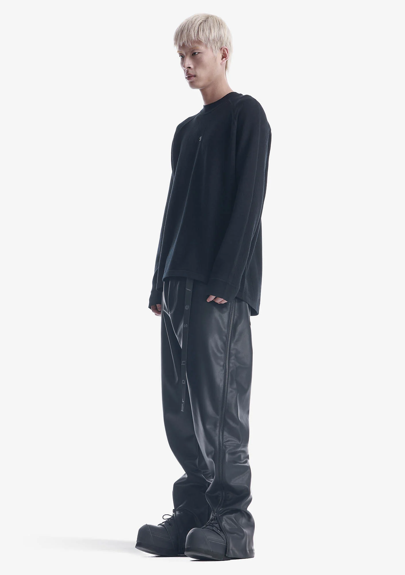 HASSIUM Crewneck Sweater Sm39 - Image 4