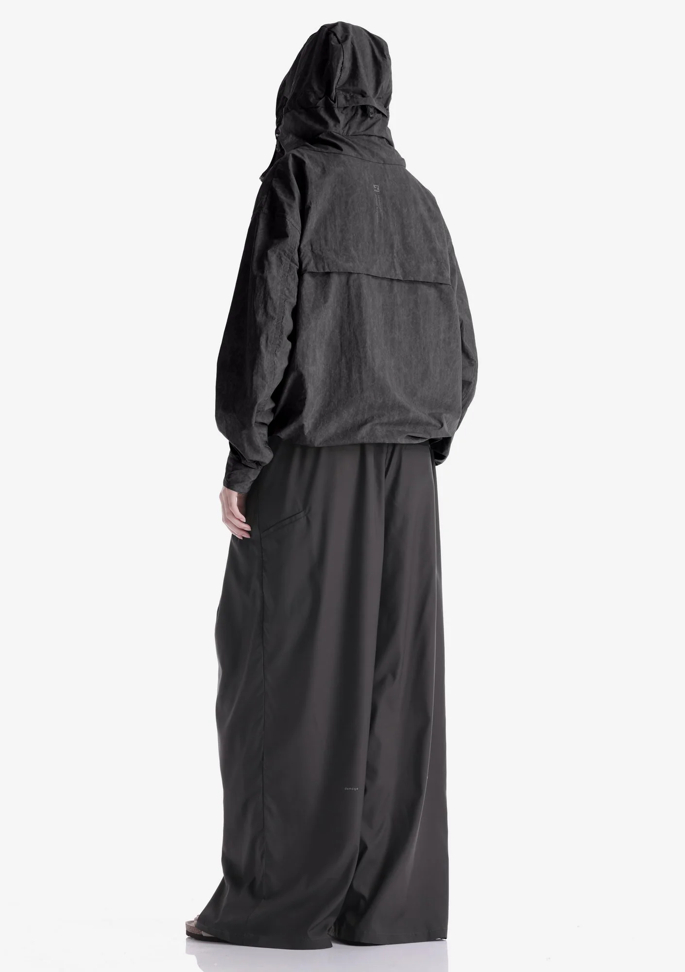 AERON Lightweight Anorak Nu82 - Image 12