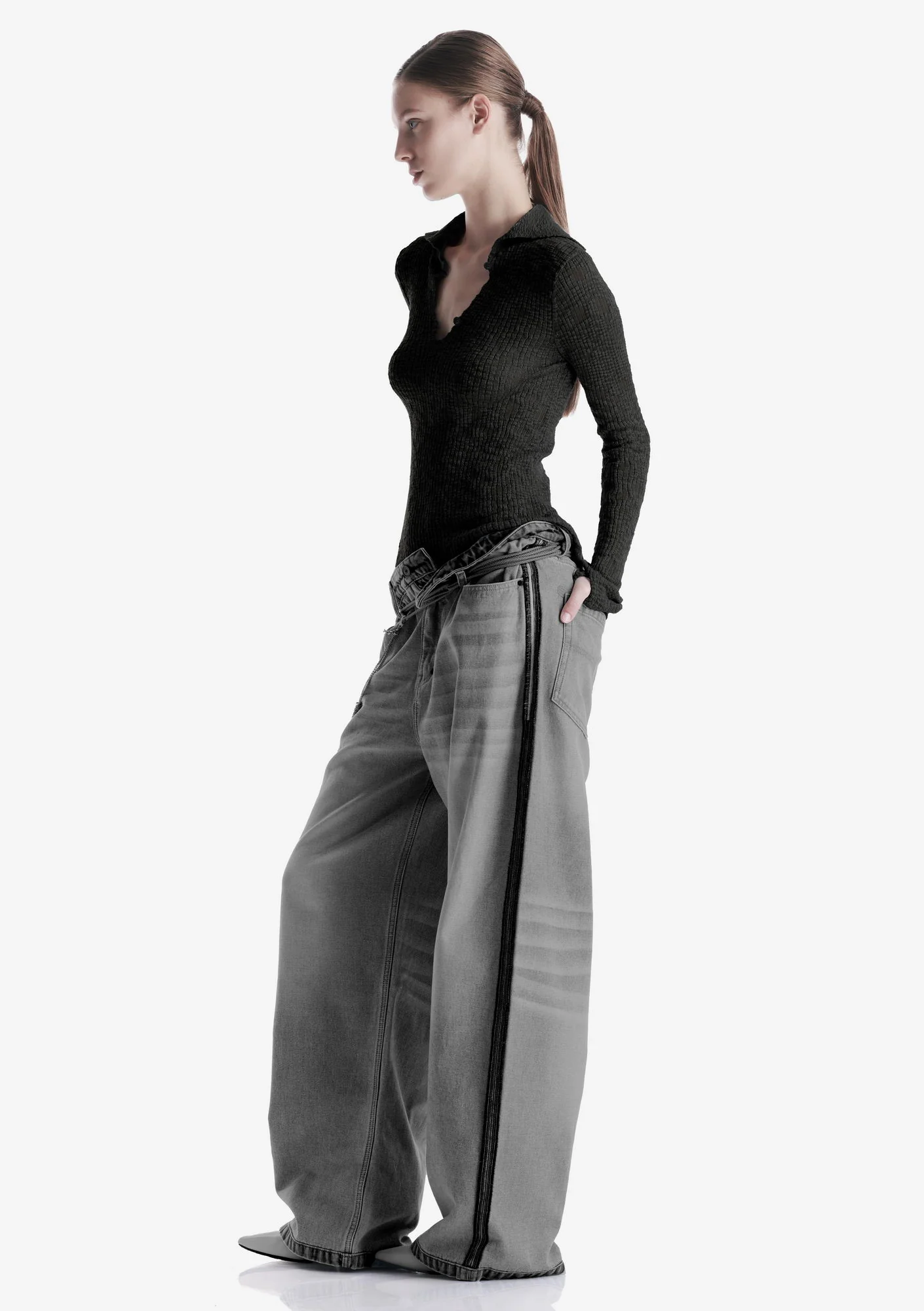 THETA Spread Collar Sweater Sw44 - Image 4