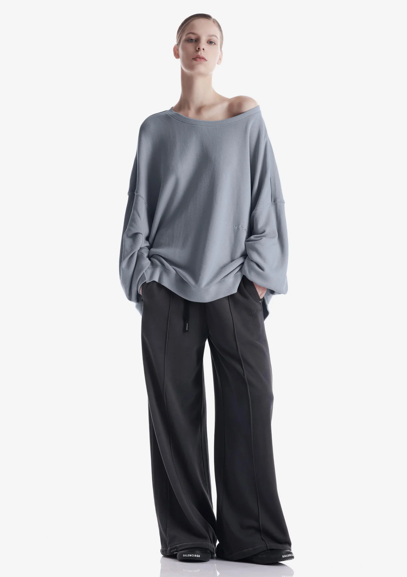 MELLOW Sweatshirt Fw124 - Image 15