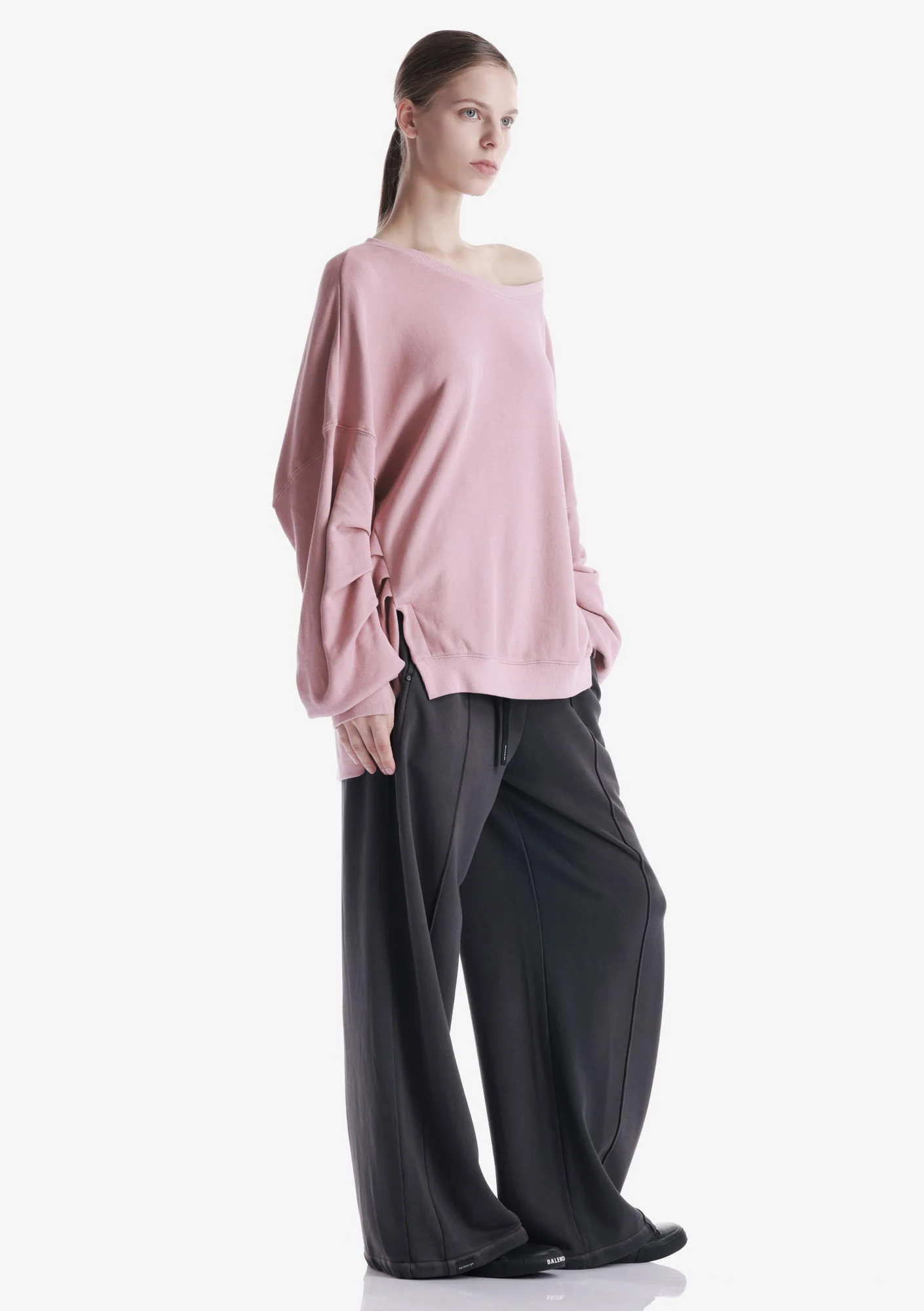 MELLOW Sweatshirt Fw124 - Image 29