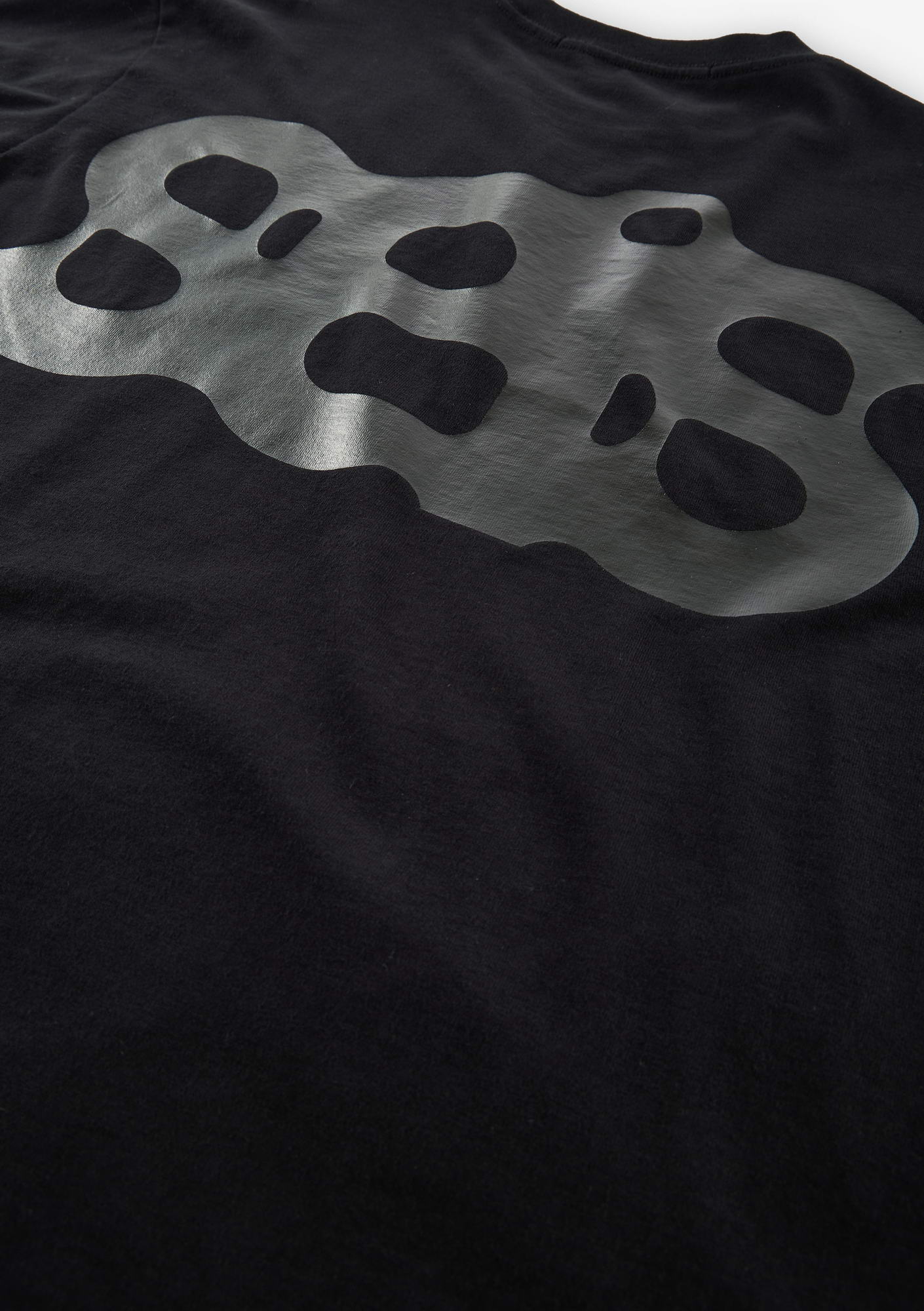 Tonal Logo Longsleeve T-Shirt Tu125 - Image 15