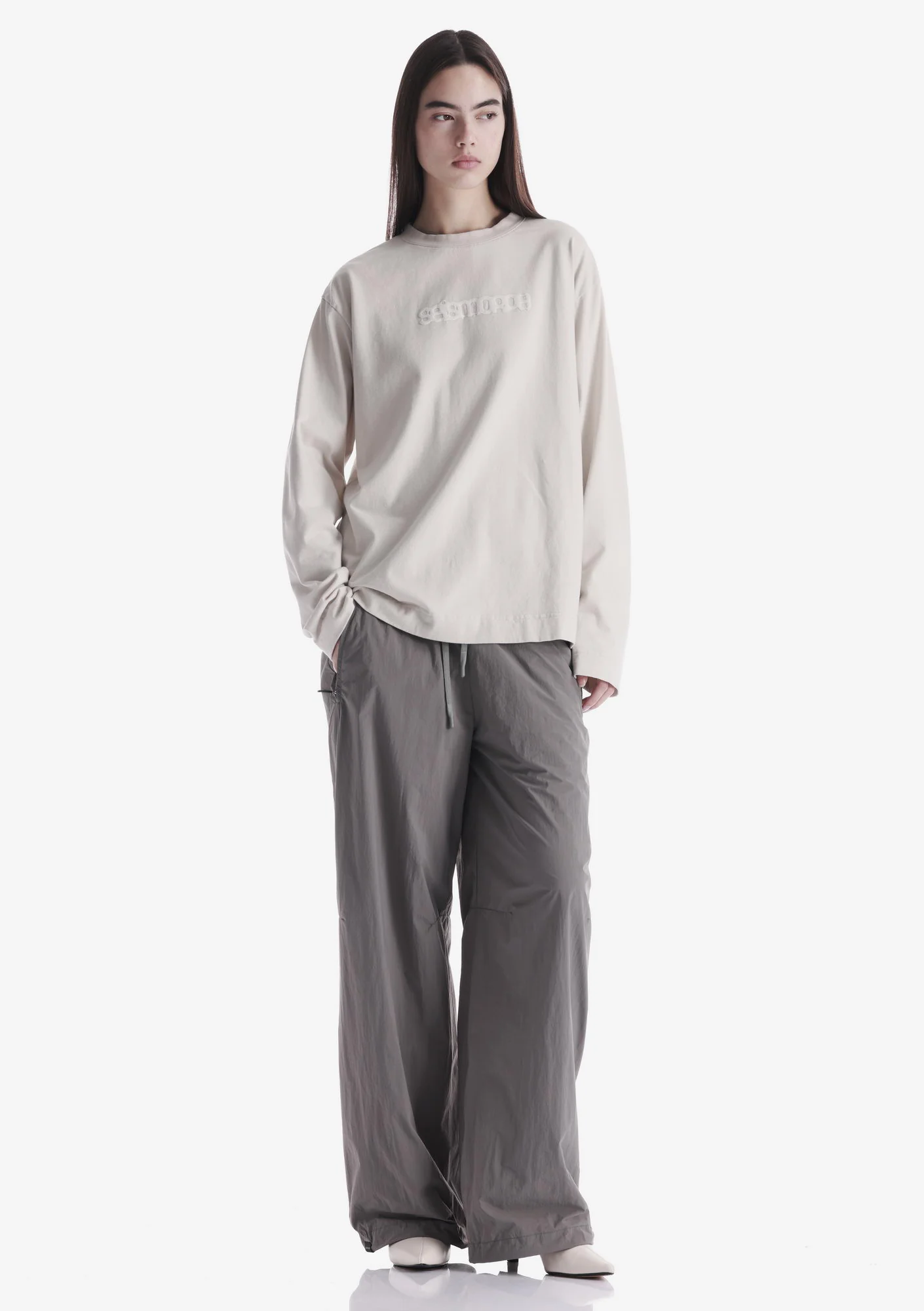 Tonal Logo Longsleeve T-Shirt Tu125 - Image 36