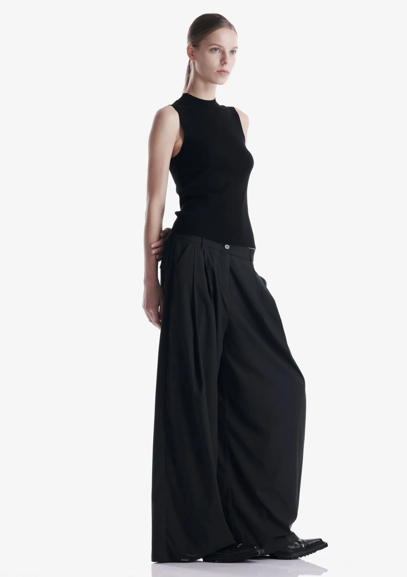 ŌMURA Wide Pants Rw231 - Image 4